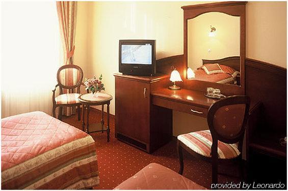 Villa Royal Ostrów Wielkopolski Zimmer foto