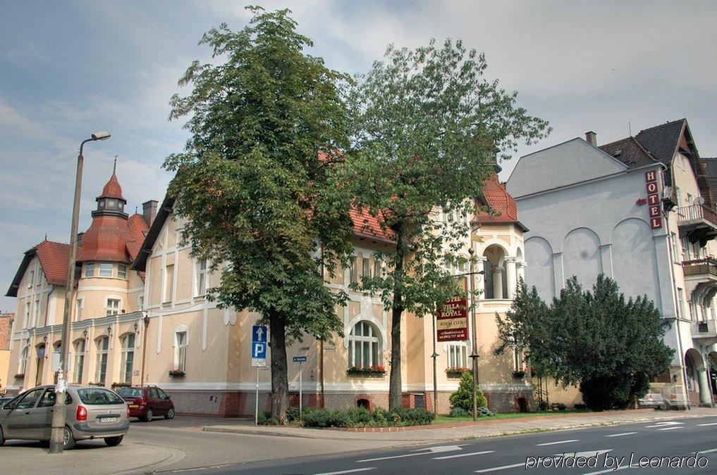 Villa Royal Ostrów Wielkopolski Exterior foto